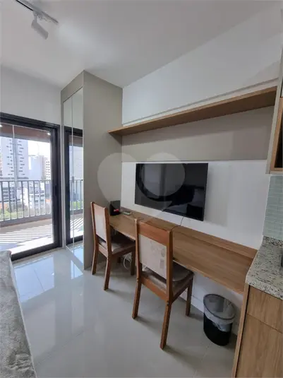 Apartamento com 3 quartos para alugar em Vila Santa Catarina – SP