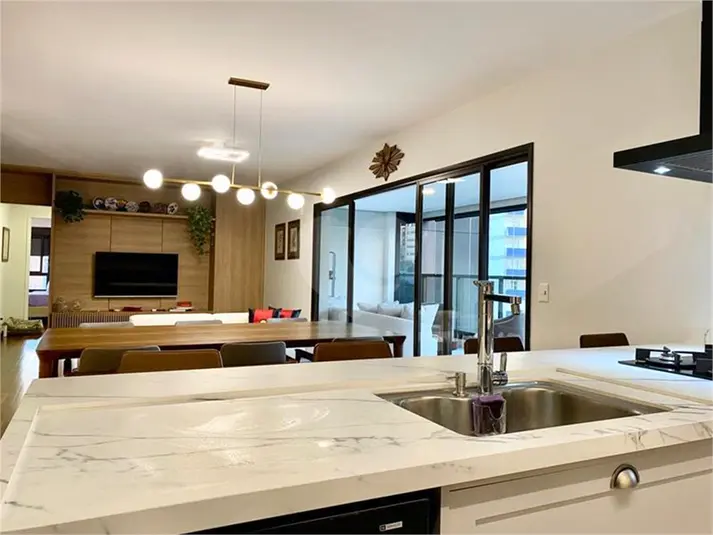Apartamento com 3 quartos à venda em Aclimação – SP