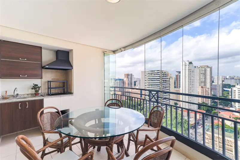 Apartamento com 3 quartos à venda em Moema – SP