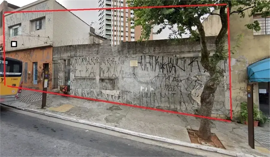 Terreno à venda em Penha – SP