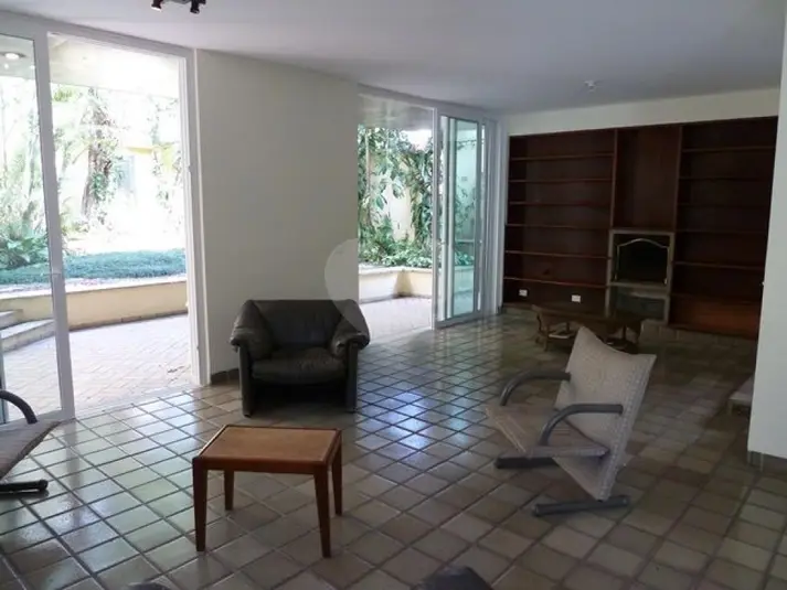 Sobrado com 4 quartos à venda em Jardim Europa – SP