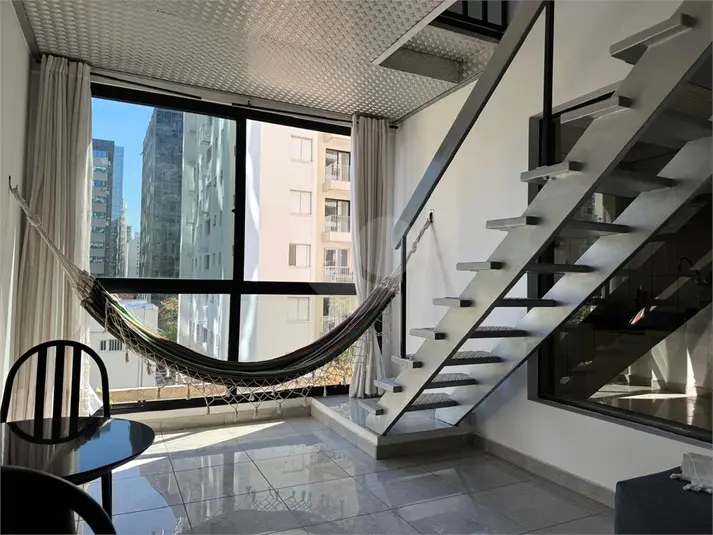 Duplex com 1 quarto à venda ou para alugar em Vila Nova Conceição – SP