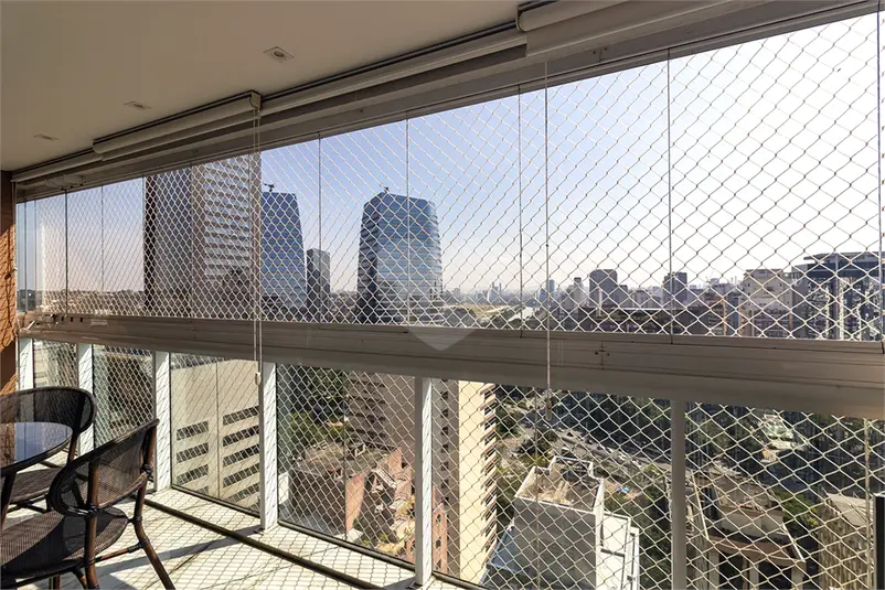 Apartamento com 3 quartos à venda em Vila Olímpia – SP
