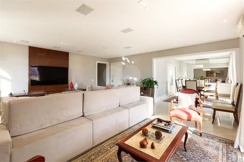 Apartamento com 3 quartos à venda em Bela Vista – SP
