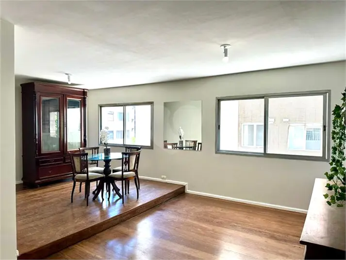 Apartamento com 3 quartos à venda em Itaim Bibi – SP