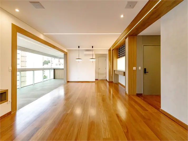 Apartamento com 4 quartos à venda em Aclimação – SP