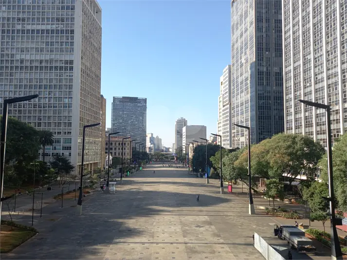 Prédio inteiro à venda em Centro – SP
