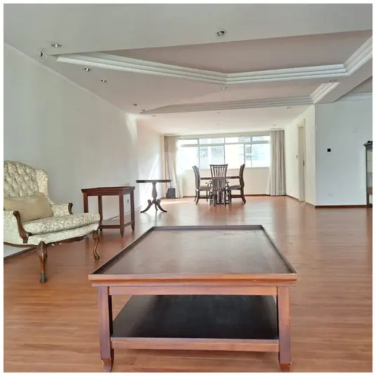 Apartamento com 4 quartos para alugar em Bela Vista – SP
