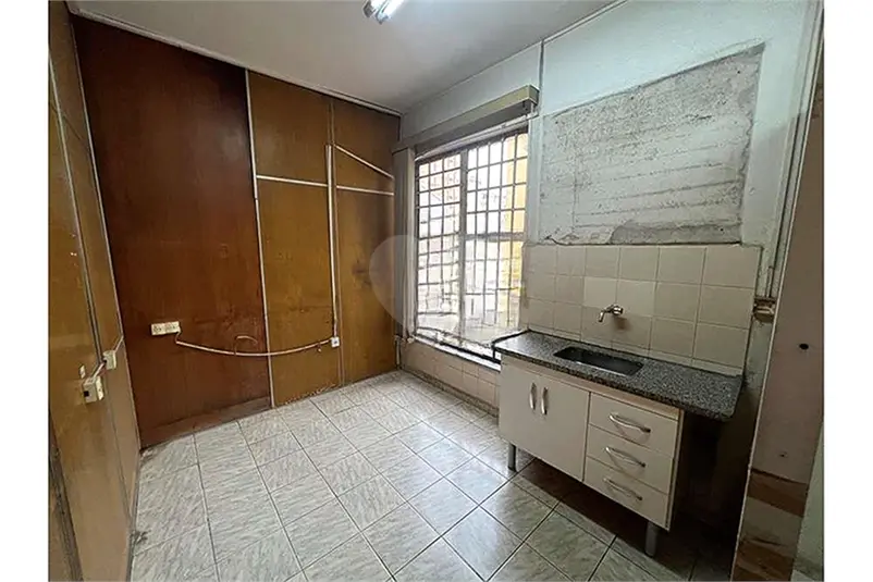 Salas à venda ou para alugar em Santa Cecília – SP
