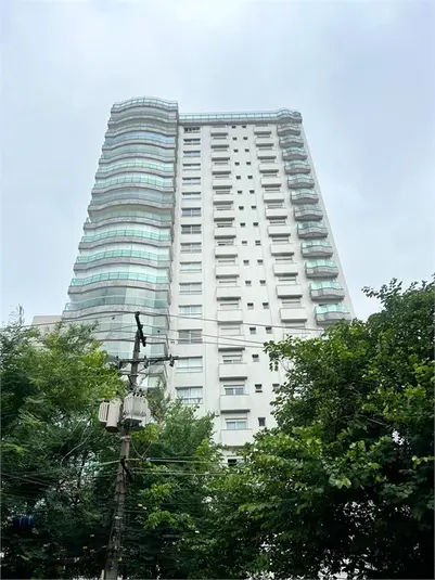 Apartamento com 4 quartos à venda em Moema – SP