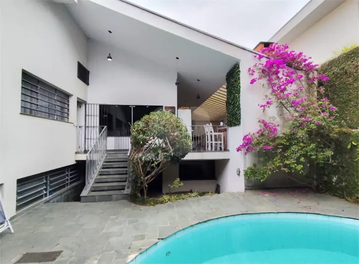 Sobrado com 4 quartos à venda em Jardim Prudência – SP