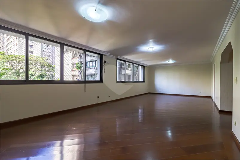 Apartamento com 3 quartos à venda em Jardim Europa – SP