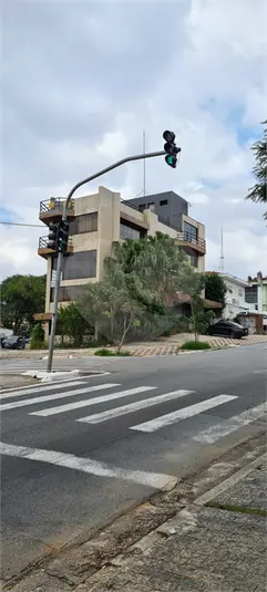 Prédio inteiro à venda ou para alugar em Alto da Lapa – SP