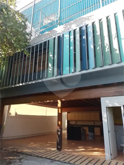 Prédio inteiro à venda em Alto de Pinheiros – SP