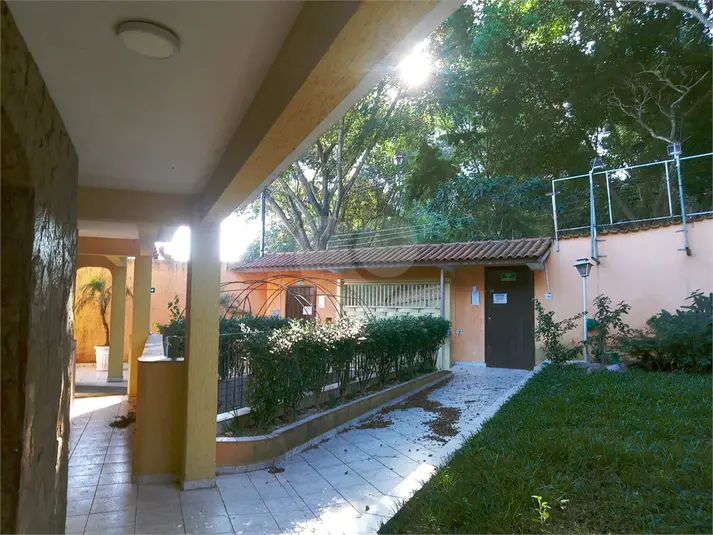 Casa com 6 quartos à venda em Horto – SP