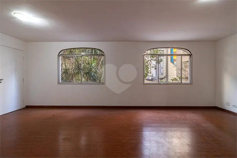 Apartamento com 3 quartos à venda ou para alugar em Bela Vista – SP