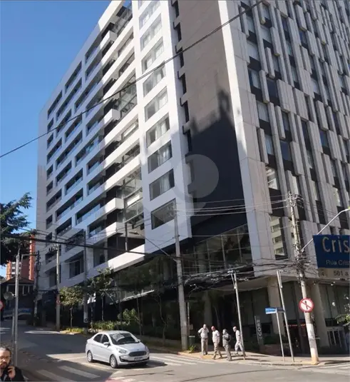 Salas com 1 quarto à venda ou para alugar em Cerqueira Cesar – SP