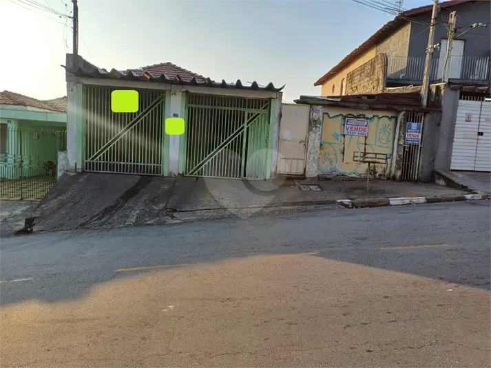 Casa térrea com 4 quartos à venda em Jardim Vila Galvão – SP