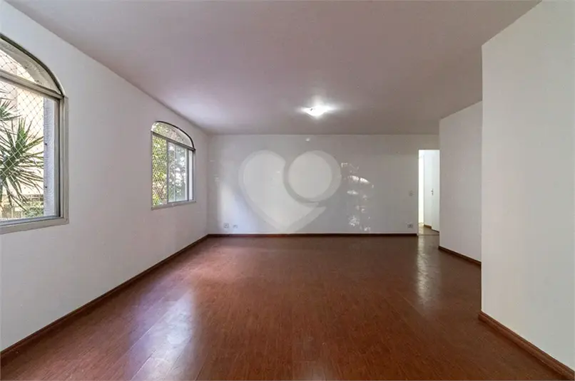 Apartamento com 3 quartos à venda ou para alugar em Bela Vista – SP