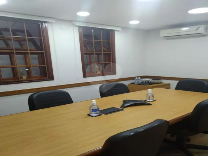 Prédio inteiro para alugar em Butantã – SP