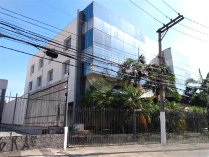 Prédio inteiro à venda em Penha – SP
