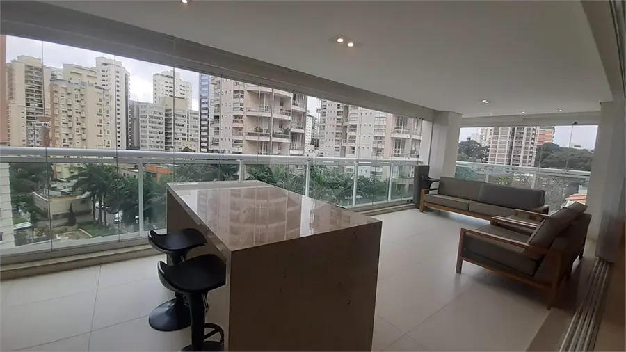 Apartamento com 3 quartos à venda em Moema – SP