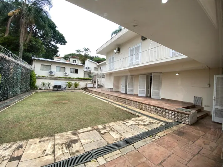 Sobrado com 4 quartos à venda ou para alugar em Moema – SP