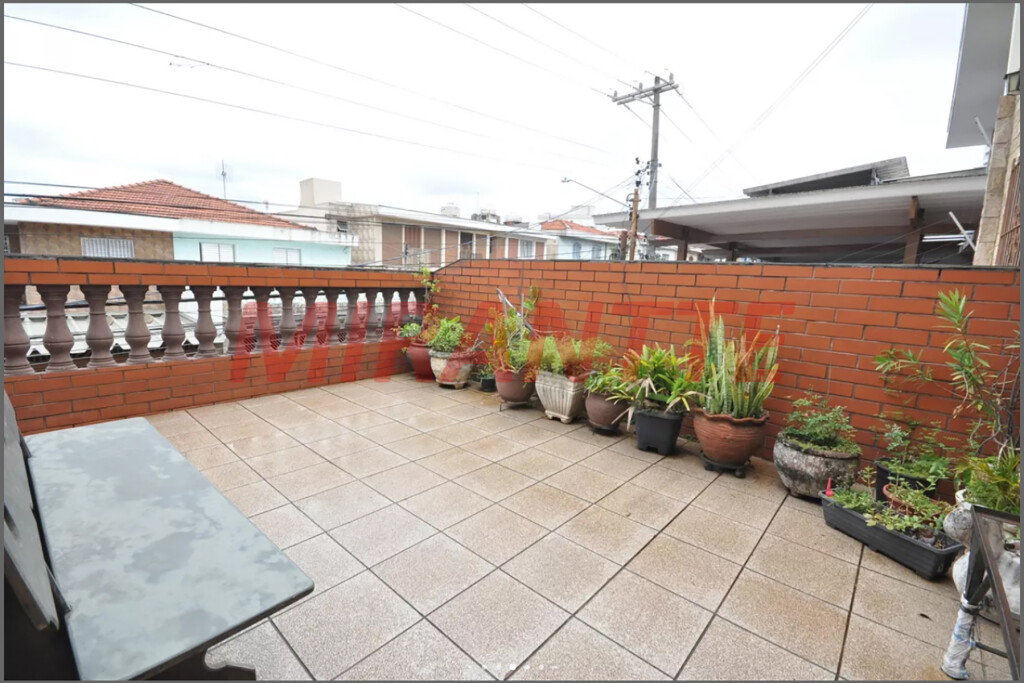 Sobrado de 155m² com 3 quartos em Vila Nova Mazzei