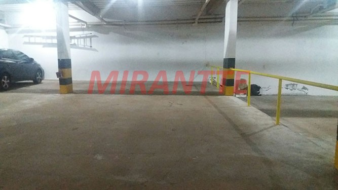 Cond. fechado de 218m² com 3 quartos em Jardim França