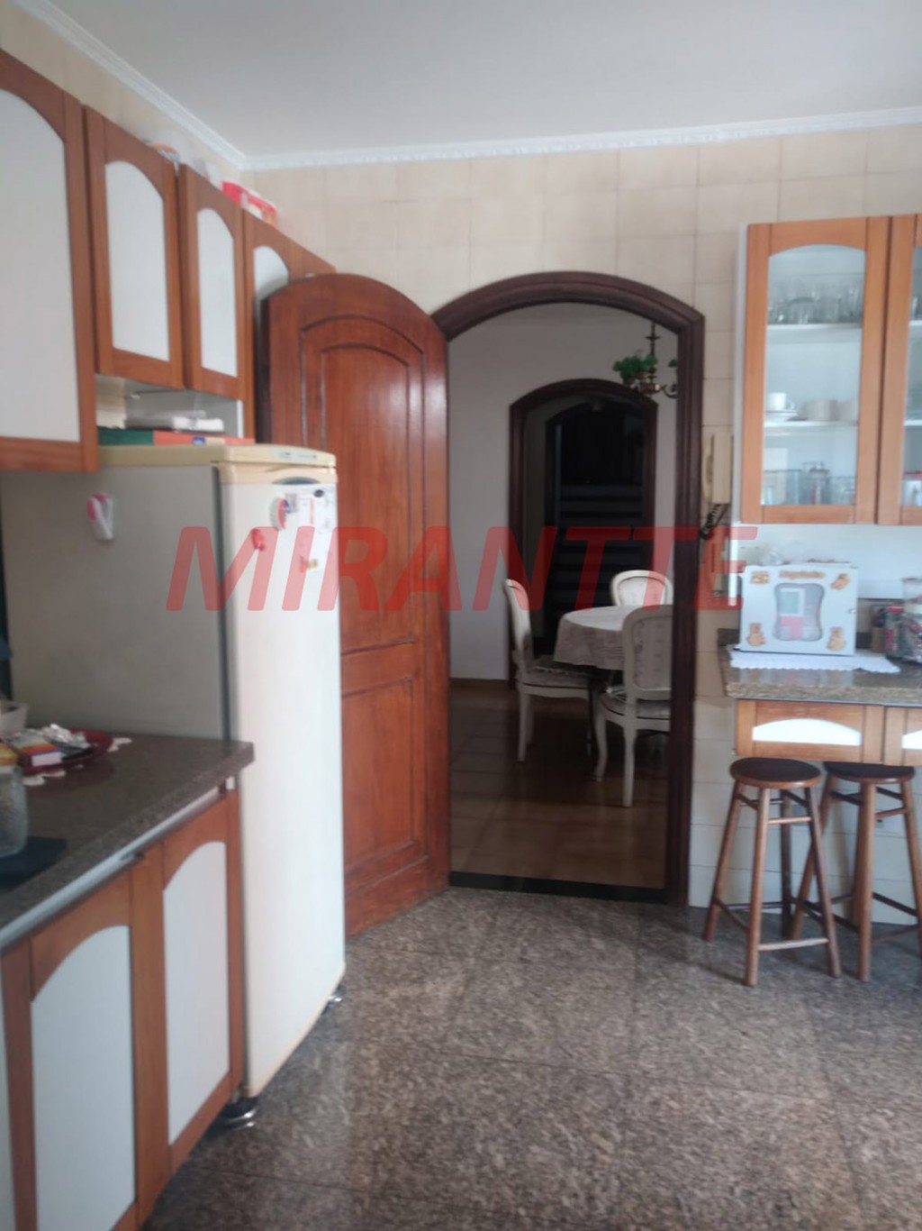 Sobrado de 600m² com 4 quartos em Jardim São Bento