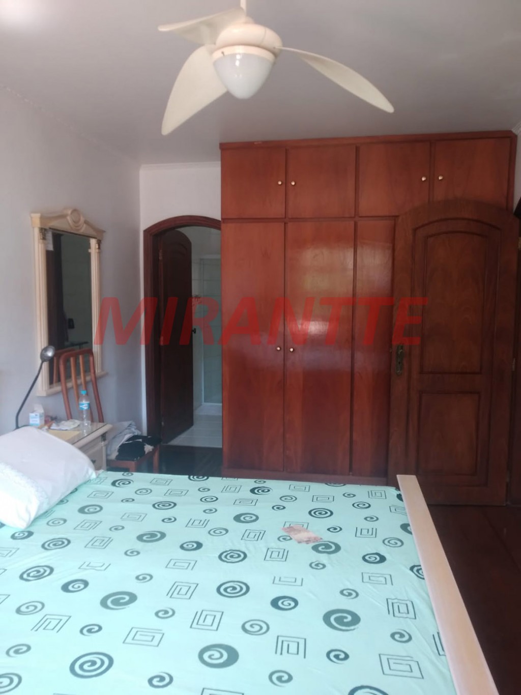 Sobrado de 600m² com 4 quartos em Jardim São Bento