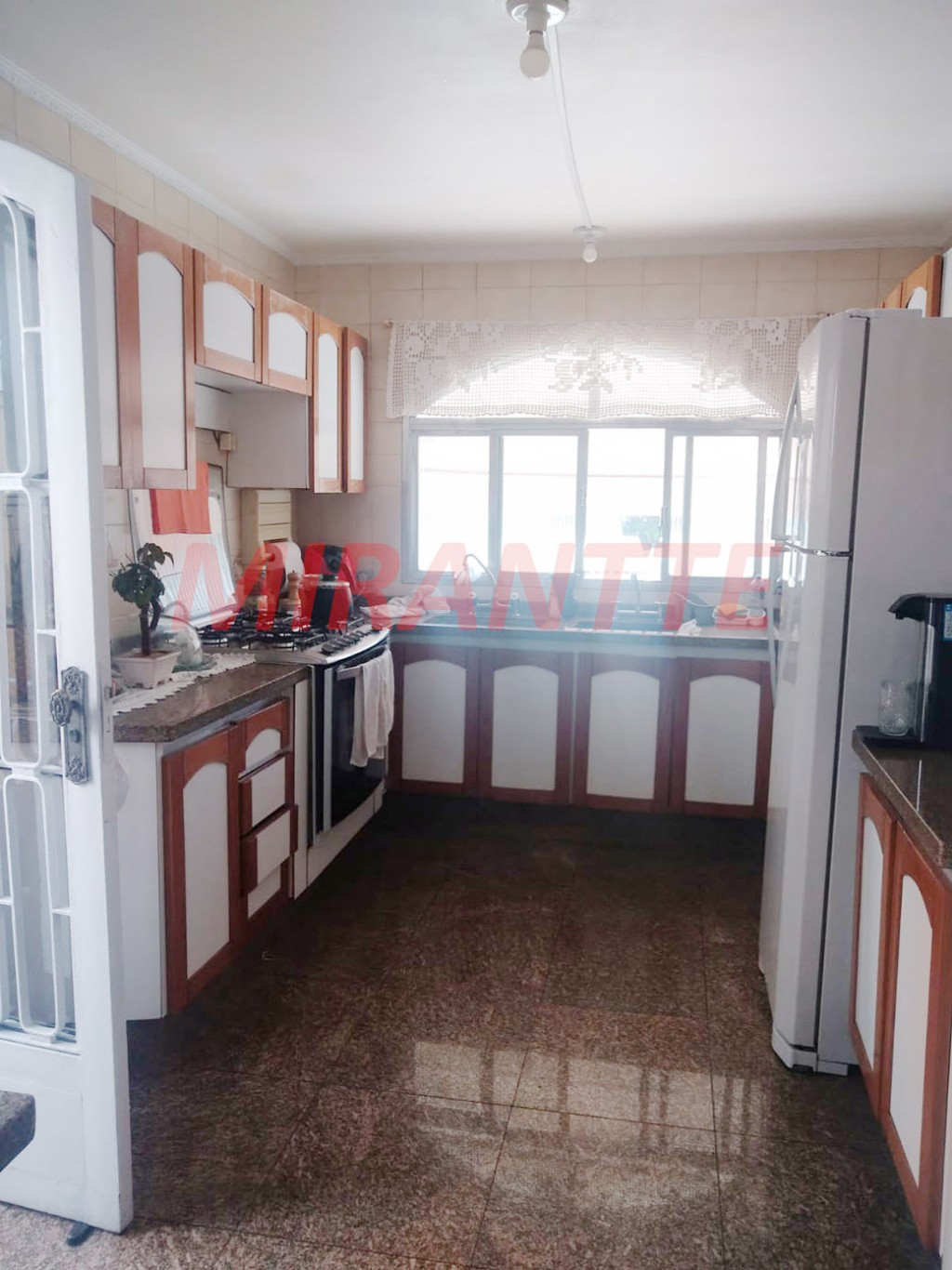 Sobrado de 600m² com 4 quartos em Jardim São Bento