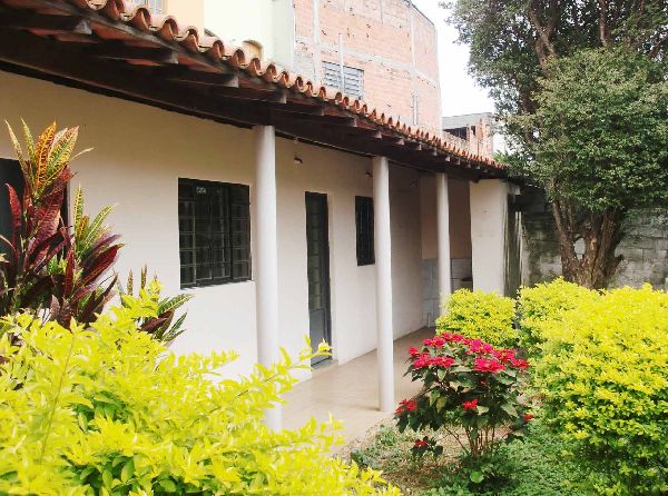 Casa terrea de 200m² com 6 quartos em Santa Teresinha