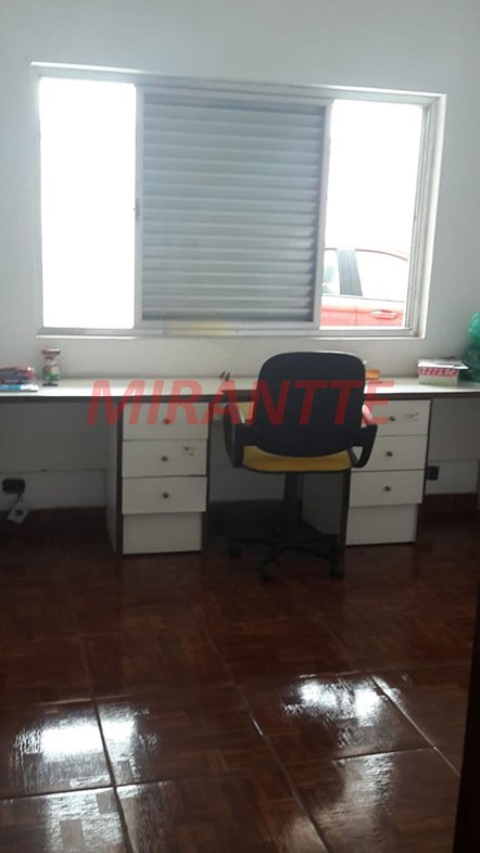 Sobrado de 400m² com 3 quartos em Serra da Cantareira
