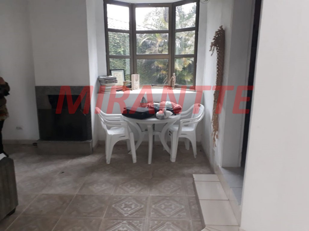 Sobrado de 400m² com 3 quartos em Serra da Cantareira