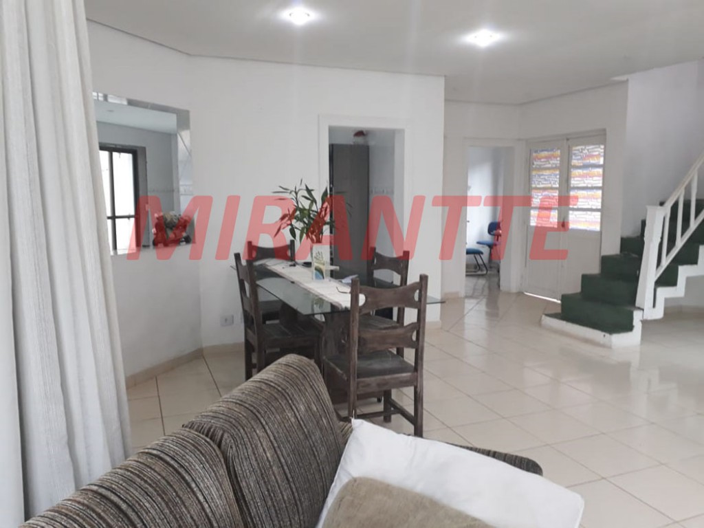 Sobrado de 400m² com 3 quartos em Serra da Cantareira