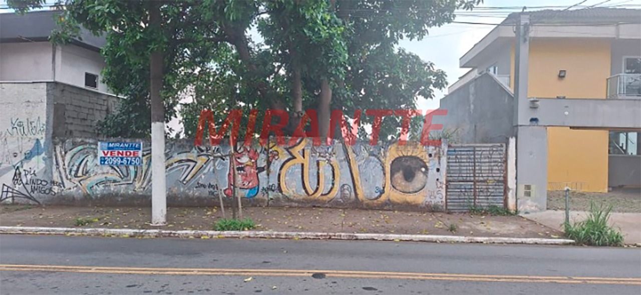 Terreno de 527m² em Jardim São Bento