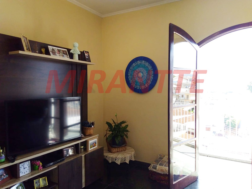 Sobrado com 3 quartos em Vila Nova Mazzei