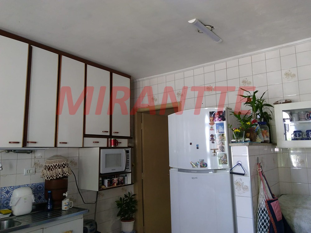 Sobrado com 3 quartos em Vila Nova Mazzei
