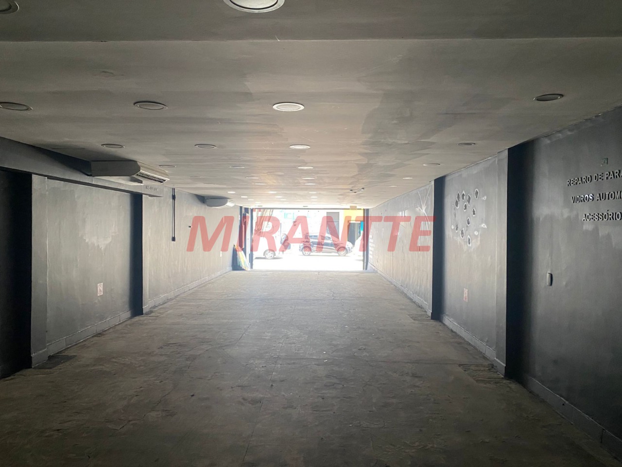 Comercial de 438m² em Santana
