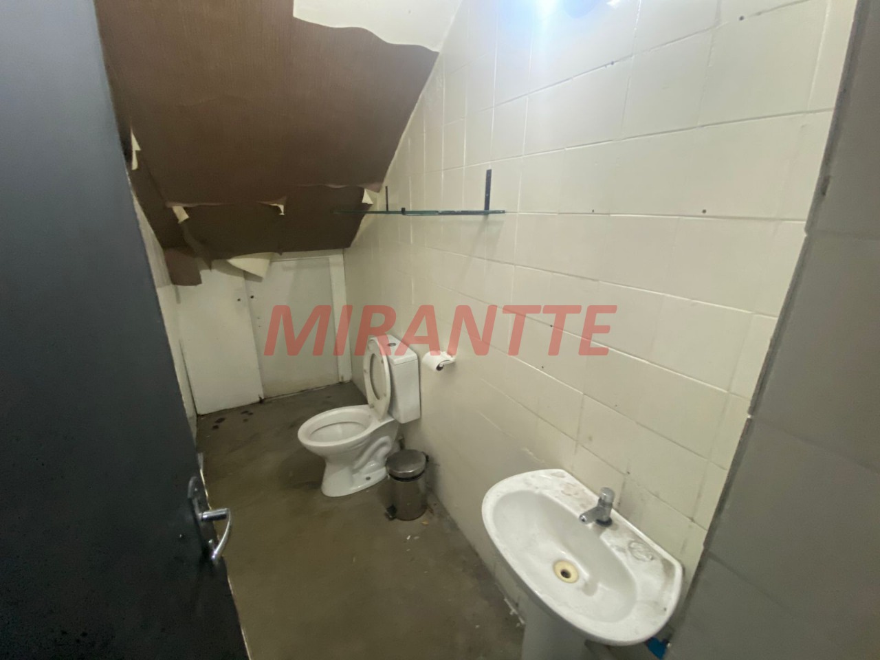 Comercial de 438m² em Santana