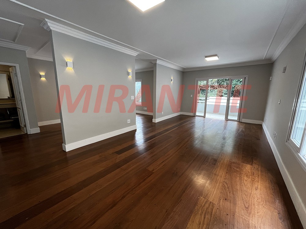 Sobrado de 1040m² com 4 quartos em Jardim Ibiratiba