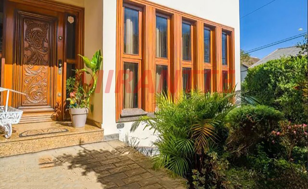 Sobrado de 550m² com 4 quartos em Jardim França