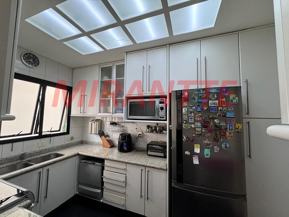 Apartamento de 130m² com 3 quartos em Santana