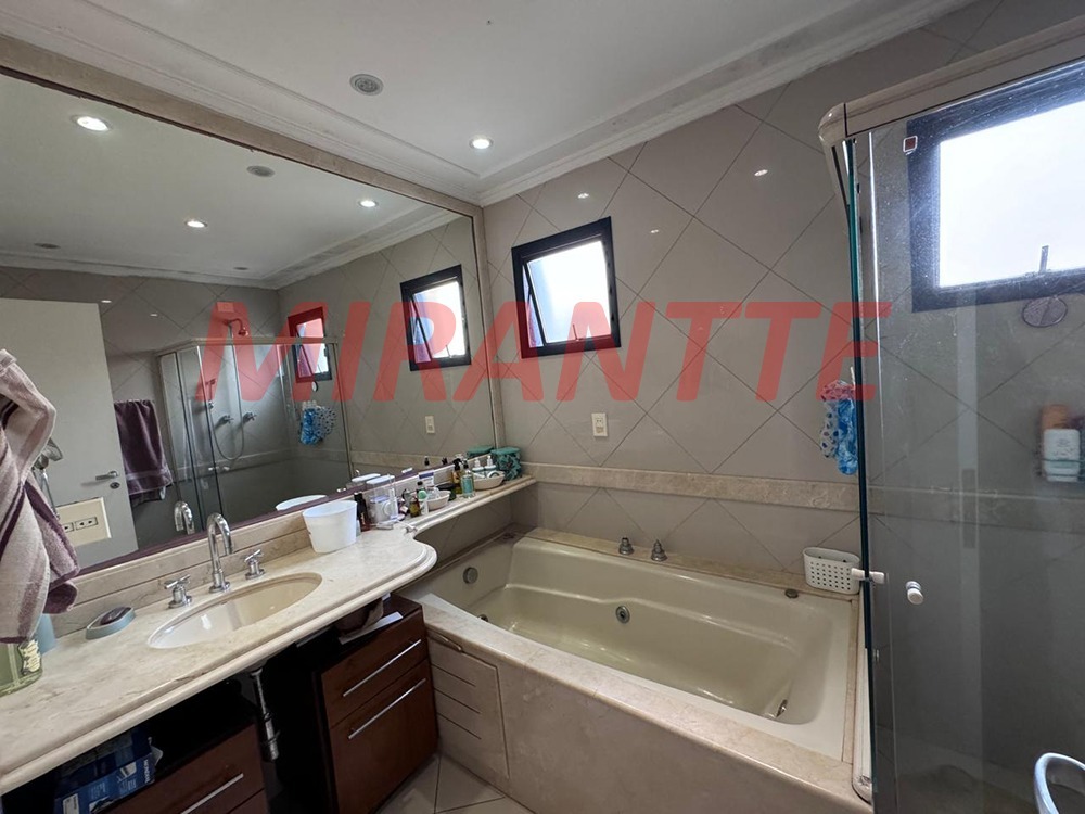 Apartamento de 130m² com 3 quartos em Santana