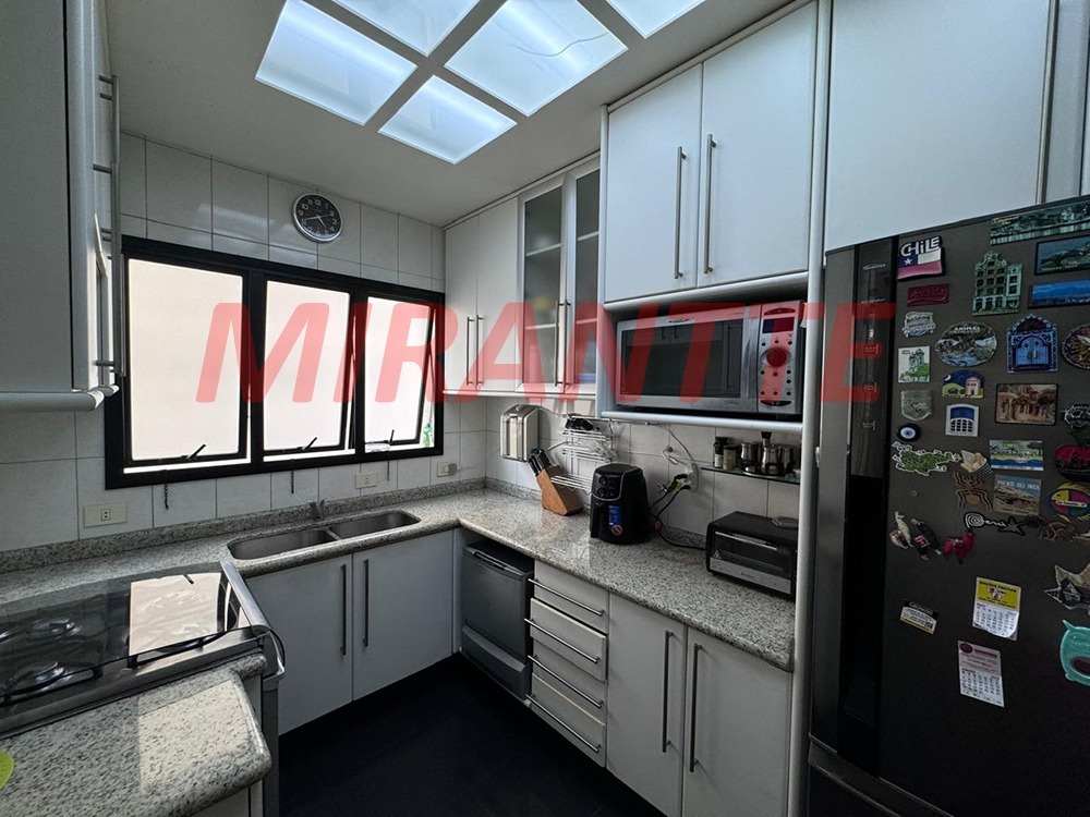 Apartamento de 130m² com 3 quartos em Santana