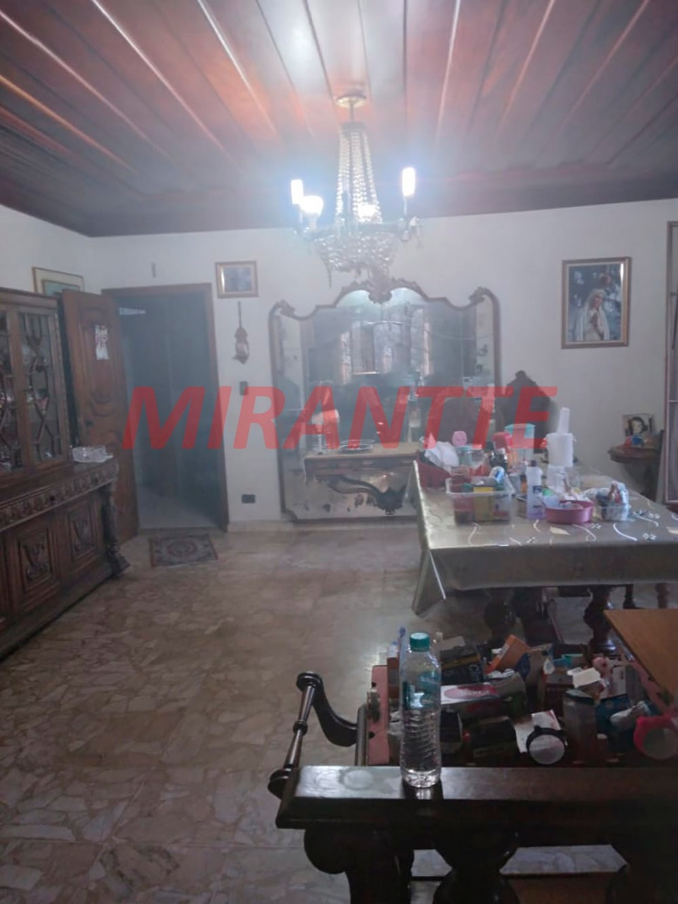 Sobrado de 500m² com 5 quartos em Jardim Bibi