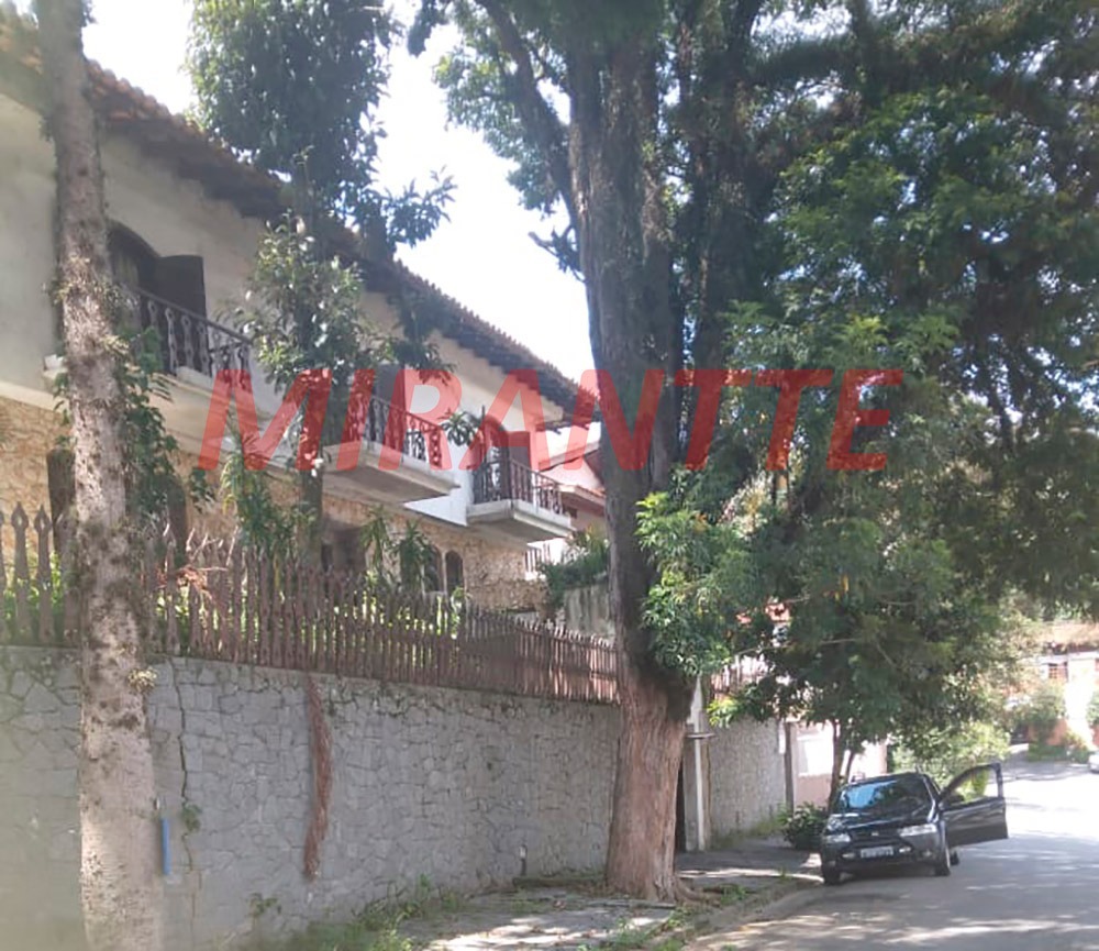 Sobrado de 500m² com 5 quartos em Jardim Bibi