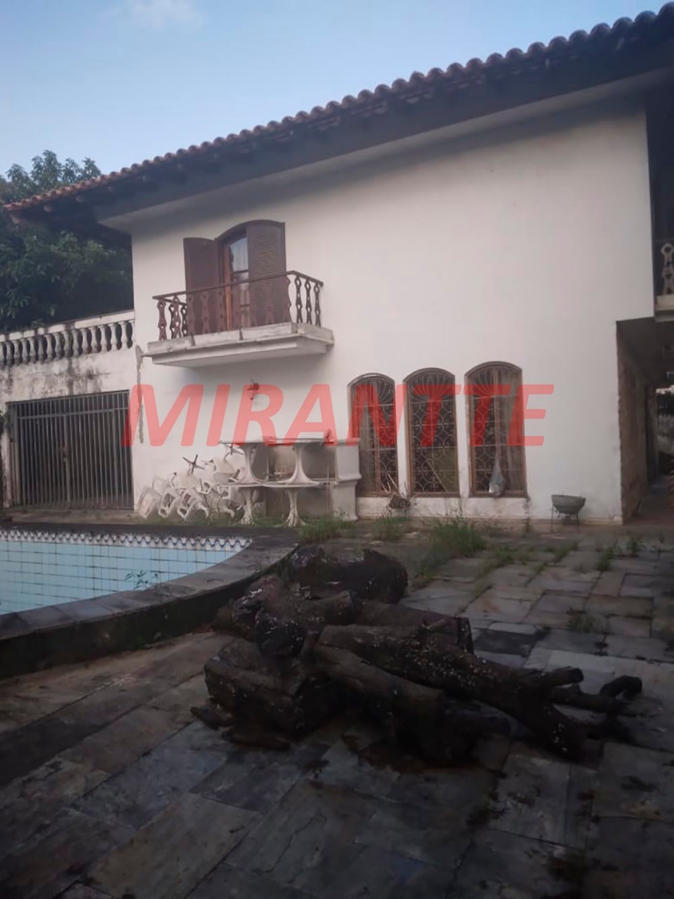 Sobrado de 500m² com 5 quartos em Jardim Bibi