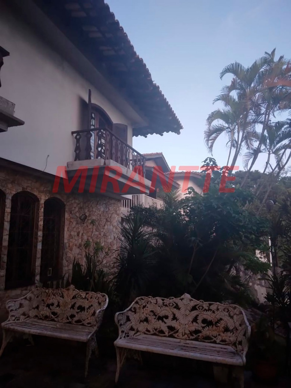 Sobrado de 500m² com 5 quartos em Jardim Bibi